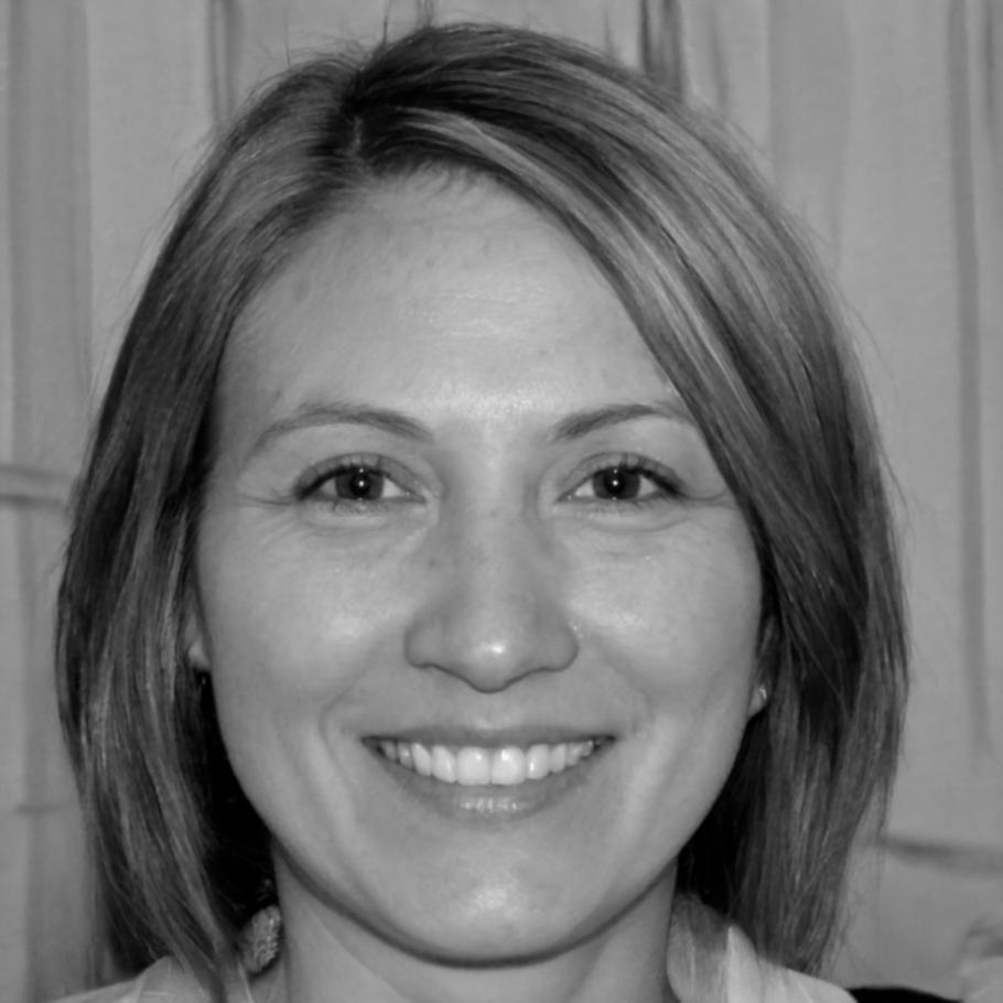 Portrait d'Amélie Renard, experte en stratégie financière